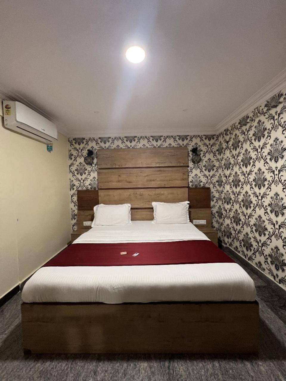Dreamz Lodge Bangalore Eksteriør billede