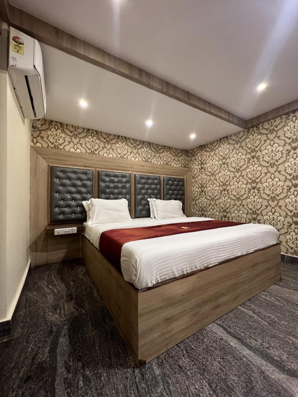 Dreamz Lodge Bangalore Eksteriør billede