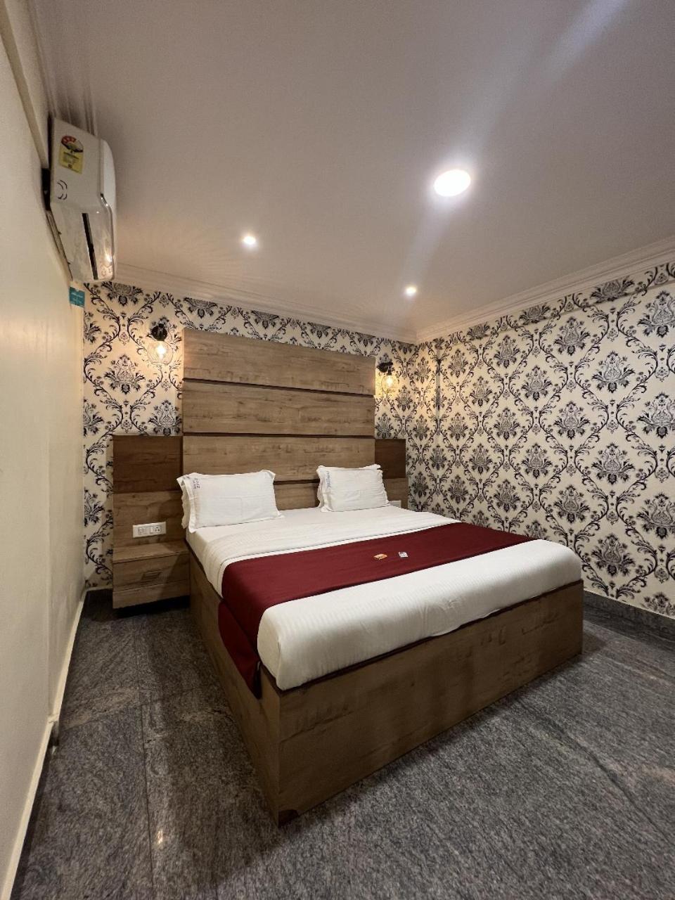 Dreamz Lodge Bangalore Eksteriør billede